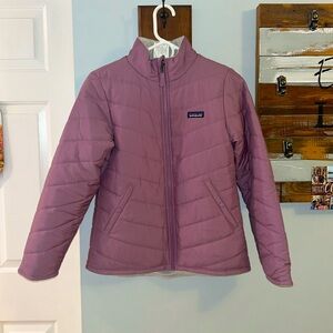 Patagonia reversible purple and grey jacket, size kids XL (14)